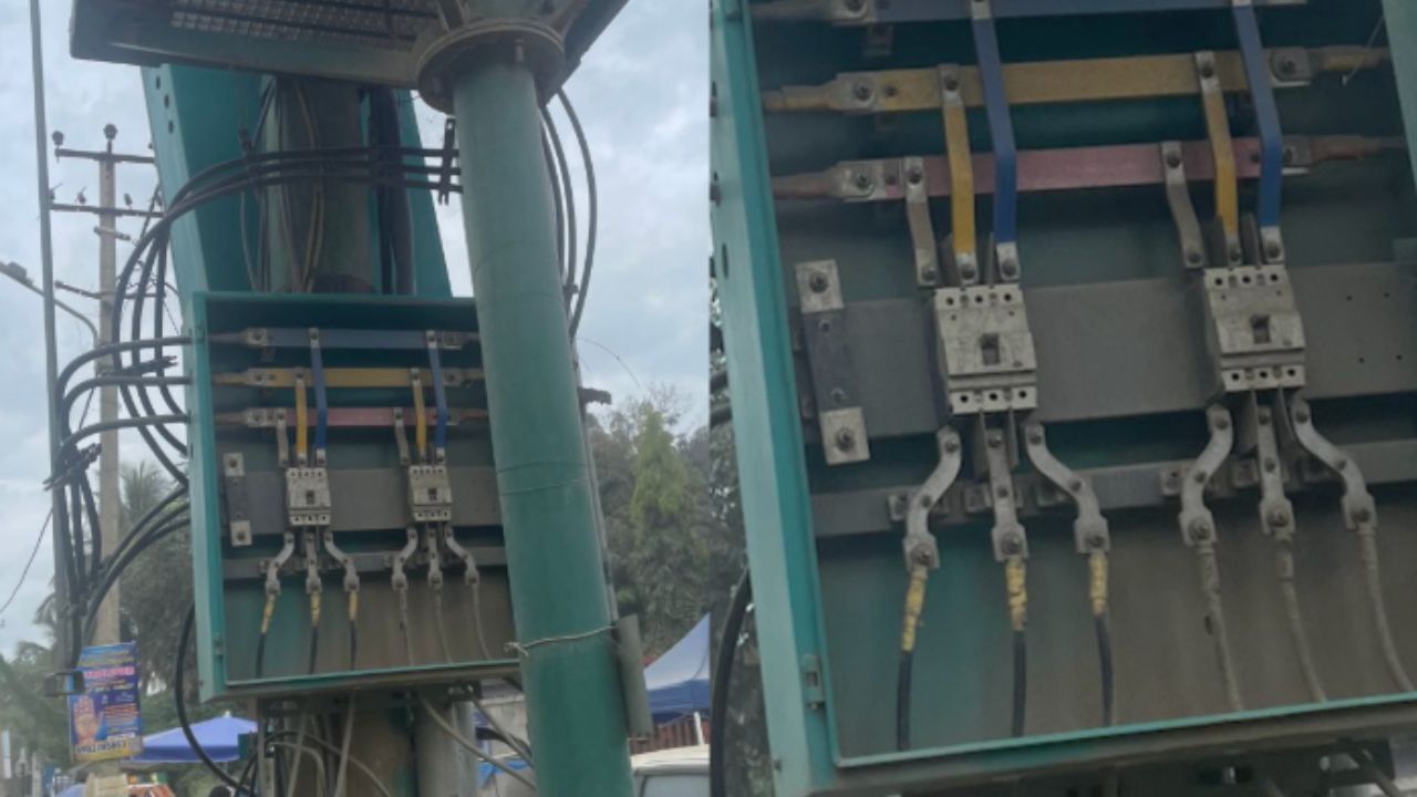 Open Electrical Connection Box Near Varthur Police Station Bus Stop Raises Safety Concerns Amid Rainy Season